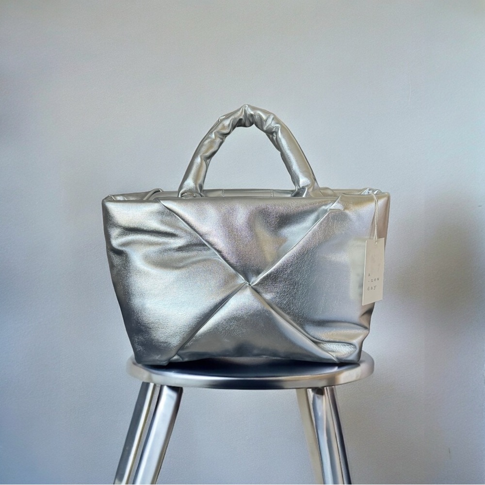 A New Day Women’s Silver Tote Handbag 9.5”(H) NWT